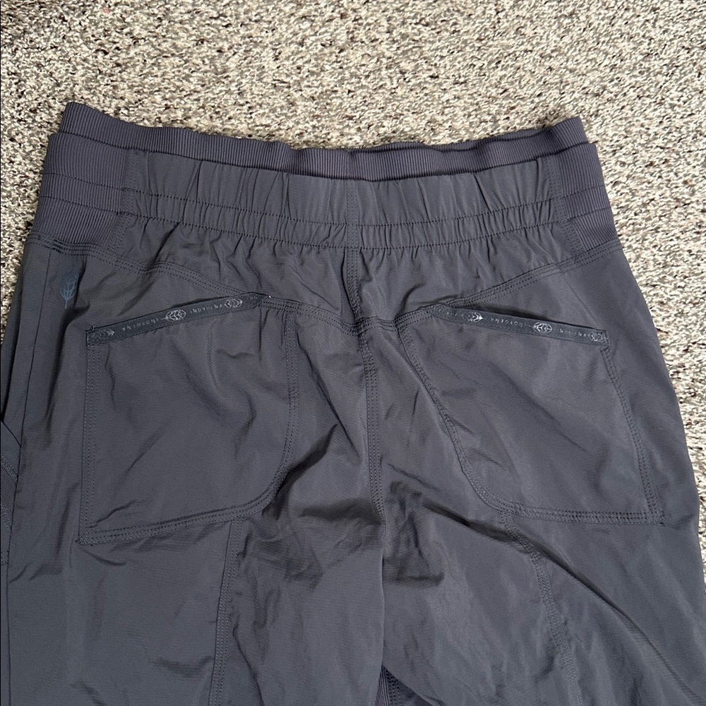 INDYGENA gray joggers Pants size M active wear - Picture 8 of 9
